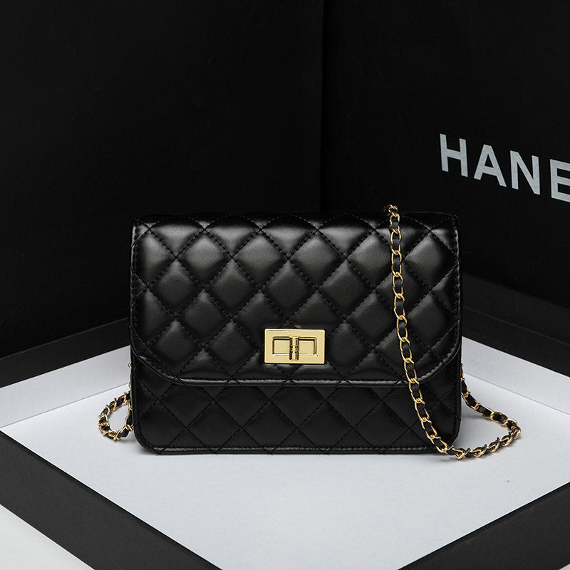 HAZEL | Quilted Chain Crossbody Bag