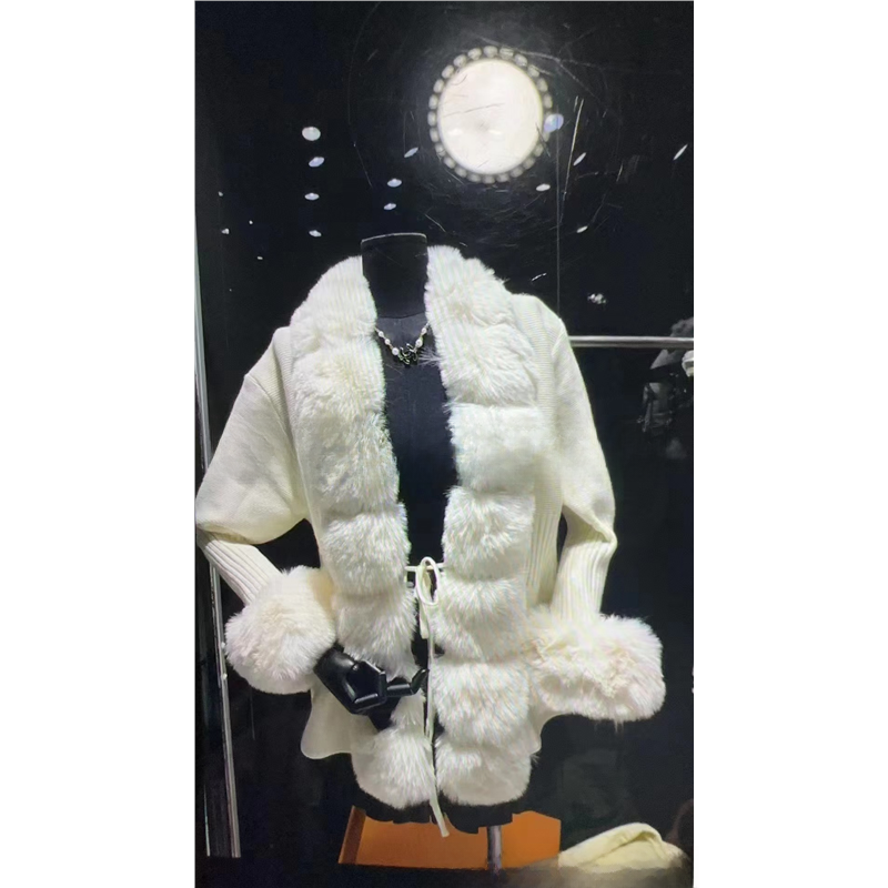 HAZEL | Women's Fox Fur Trim Knitted Cardigan
