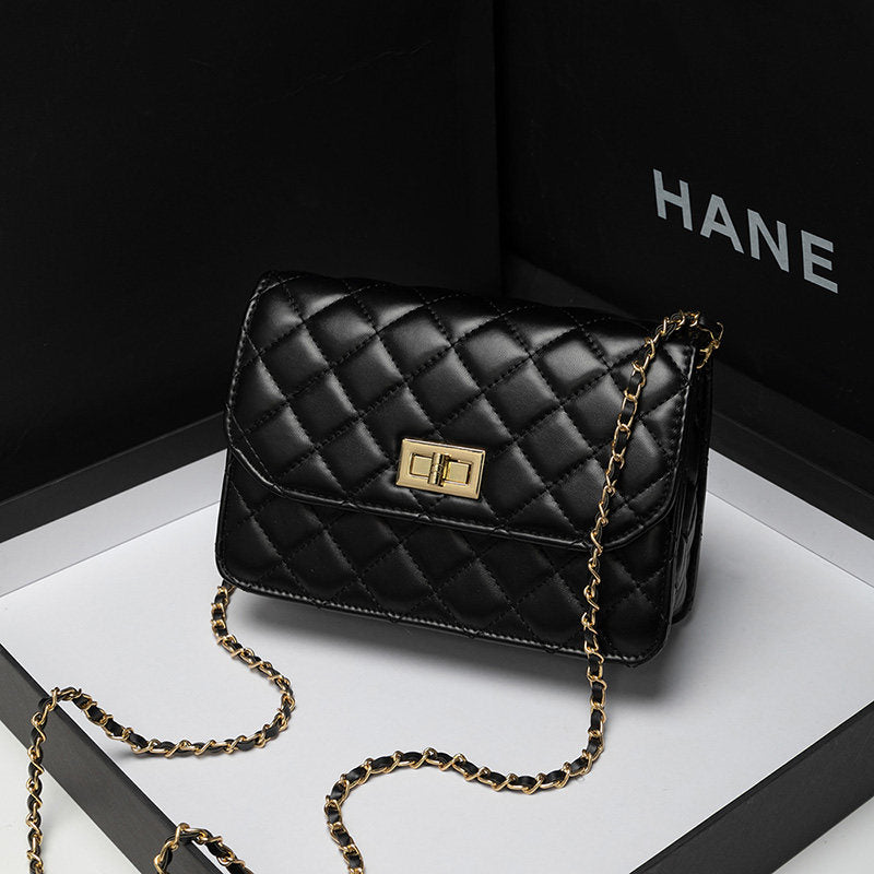 HAZEL | Quilted Chain Crossbody Bag
